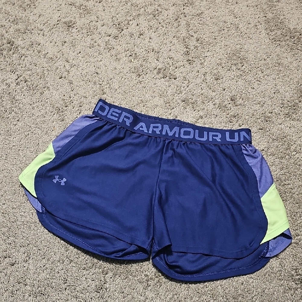 Under Armour Women Athletic Shorts Size S